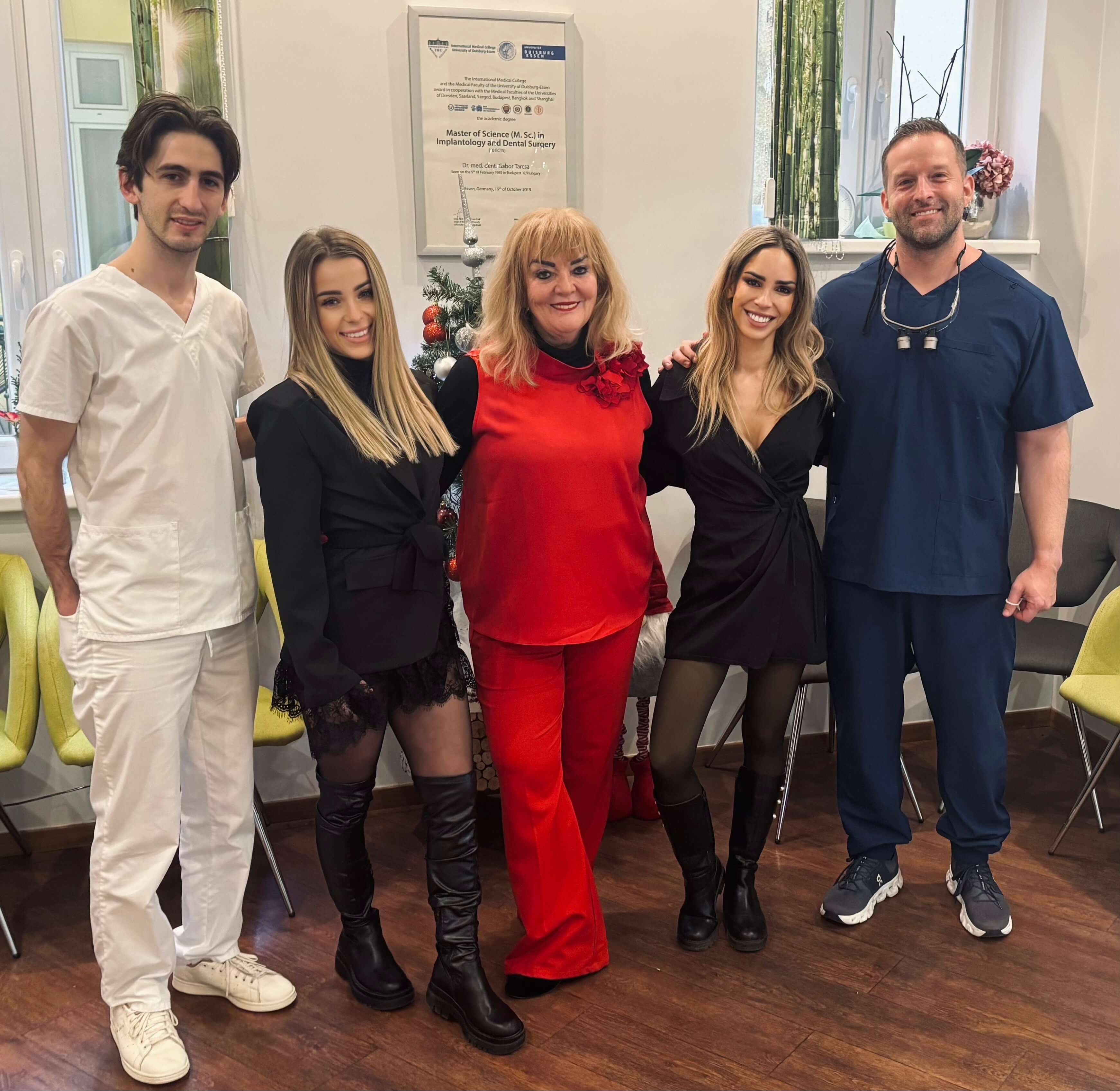 Áldott karácsonyt kíván a TG Dental csapata